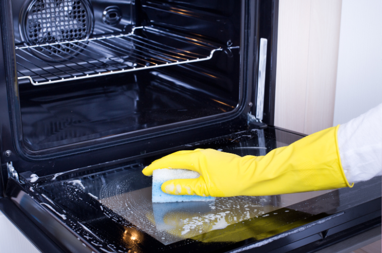 cleaning the oven