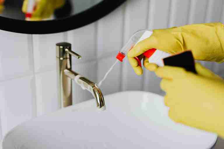 deep cleaning sink